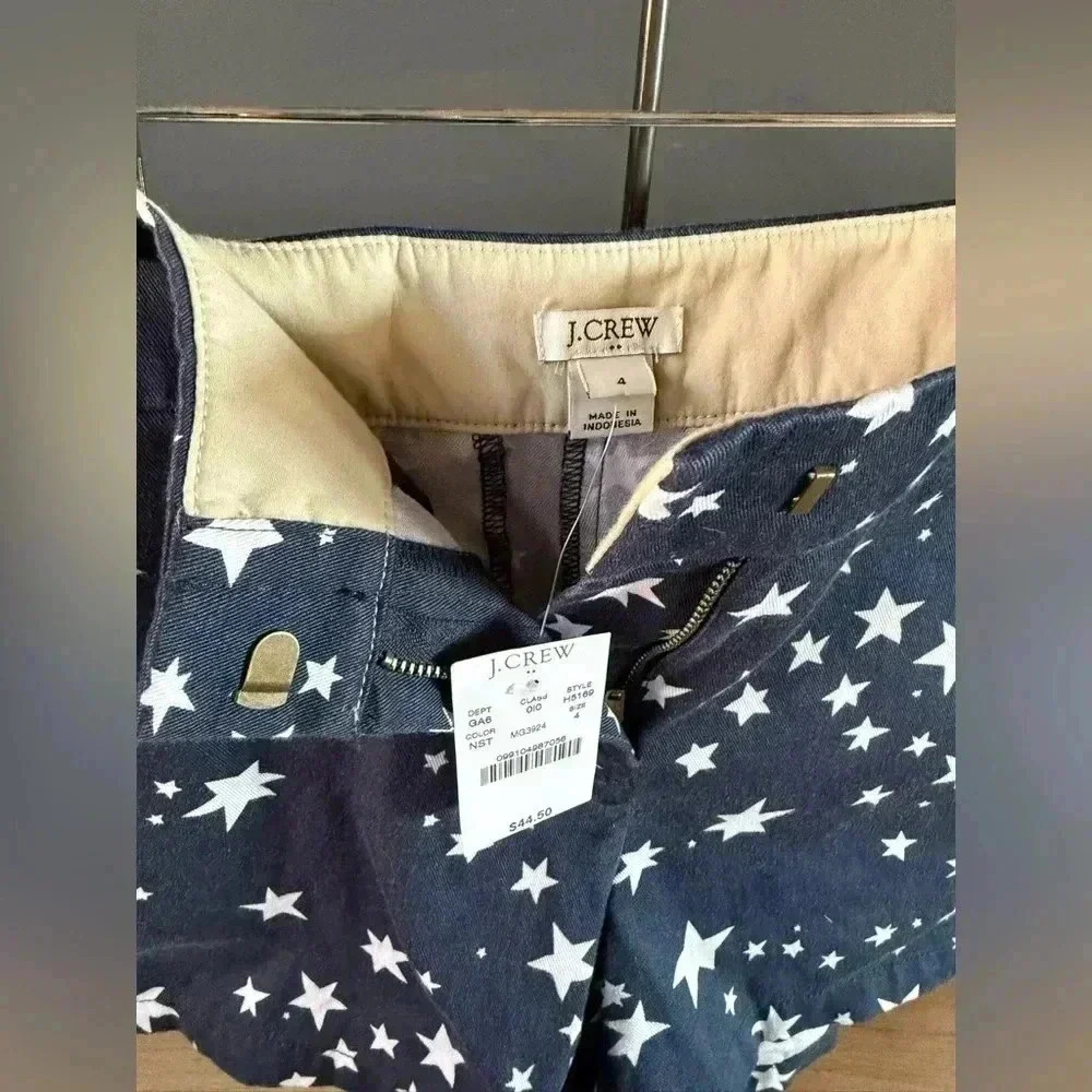 NWT • J. Crew Navy Star Print Women's 3.5 Shorts • 4 - Picture 2 of 5